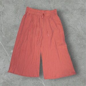 Women's Wide Leg Coral Capris